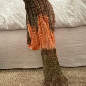 Vintage nwt silk blend scarf Multicolor Crinkled Scarf with beads on tassles